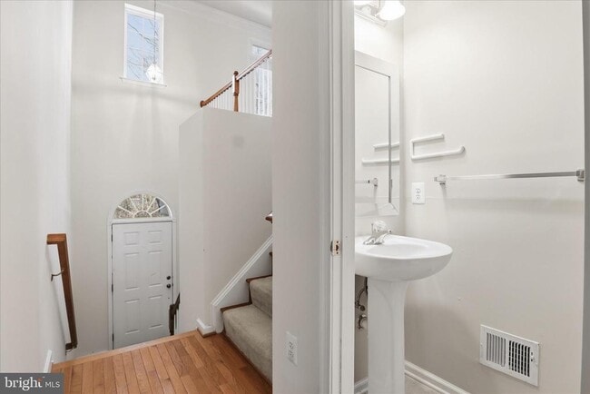 Photo - 4604 Carisbrooke Ln