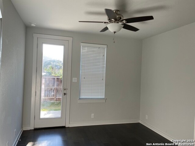 Photo - 7914 Roanoke Run