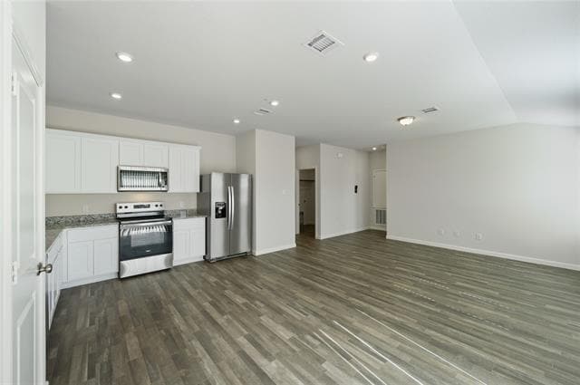 Photo - 404 Jameson St