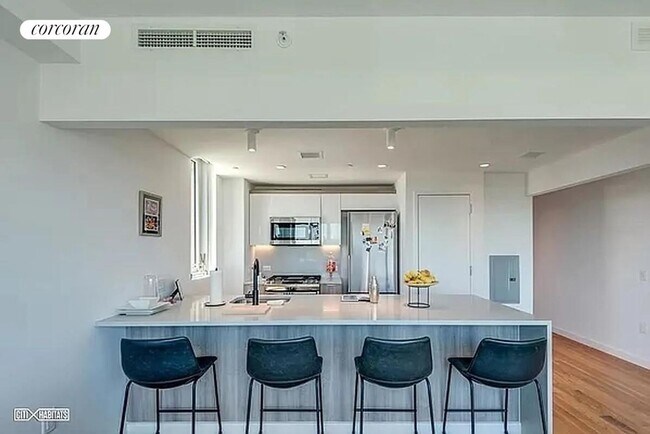 Photo - 211 McGuinness Blvd