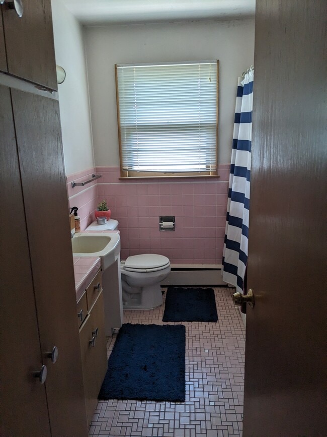 Photo - 930 S Brooks St Unit 3