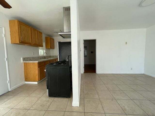 Photo - 12321 - 12325 Oak St.