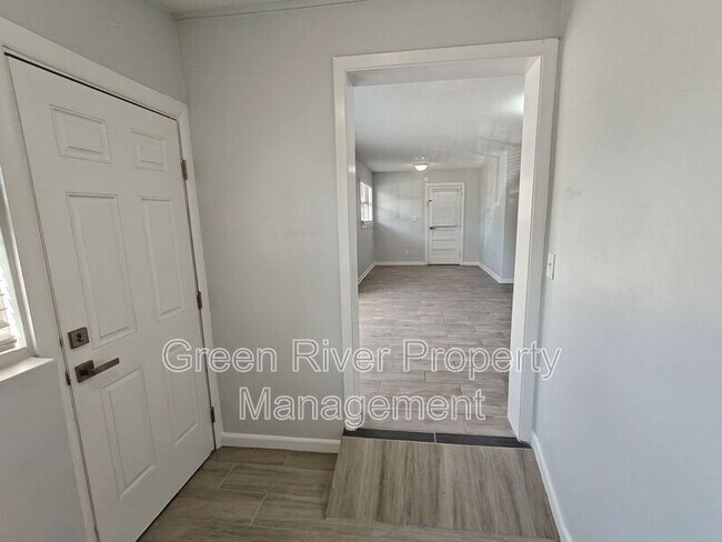 Photo - 2921 Mansion Rd