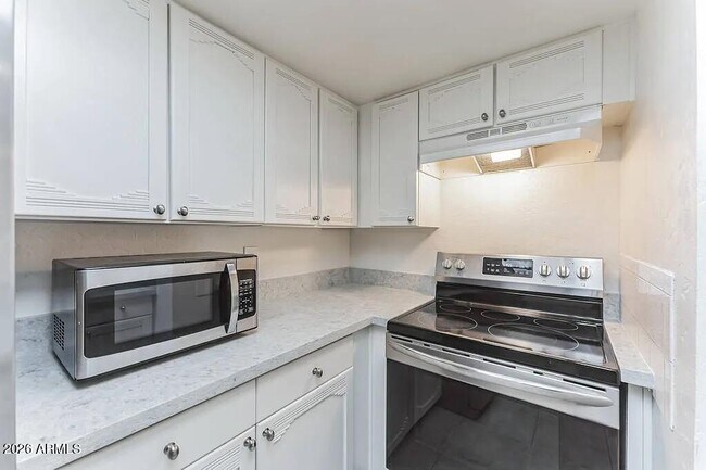 Photo - 2935 N 68th St