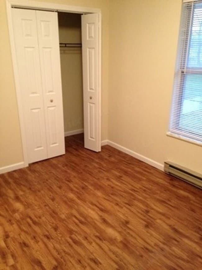 Photo - Fayette Manor Unit B2