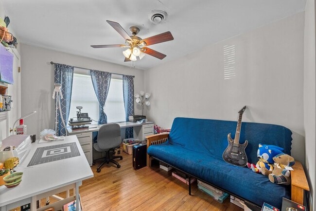 Photo - 1309 Willow St