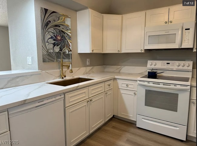 Photo - 3930 University Center Dr Condo Unit 302