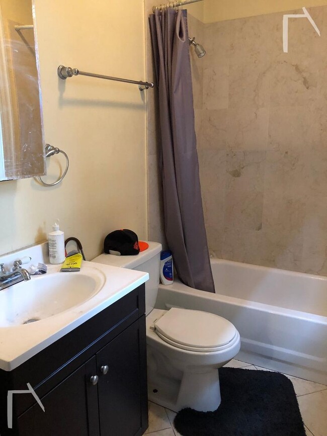 Photo - AMAZING 5 BED IN MISSION HILL!!! HOT LISTING!!!