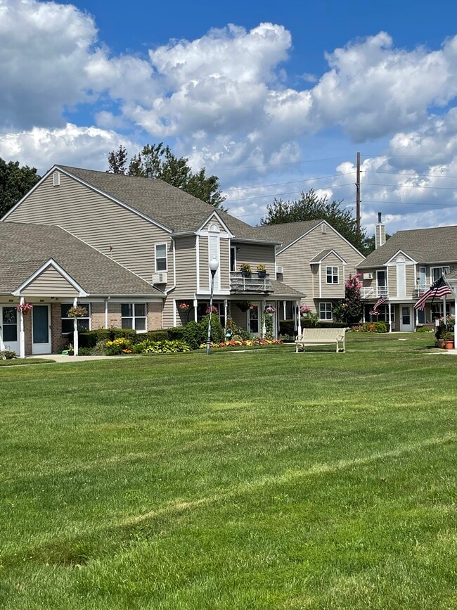 Monroe Gardens