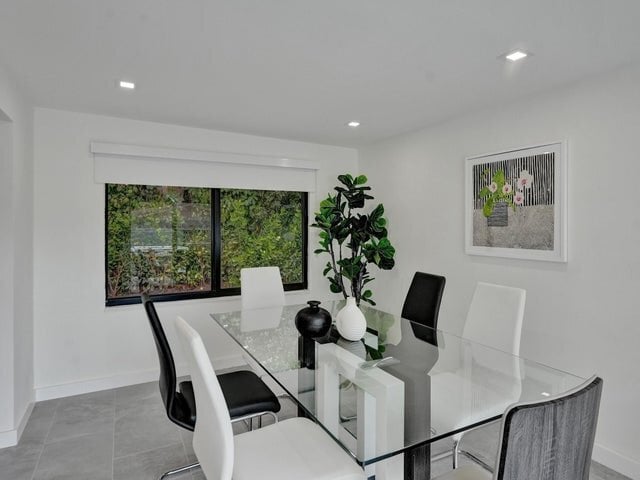 Photo - 260 NW 36th St