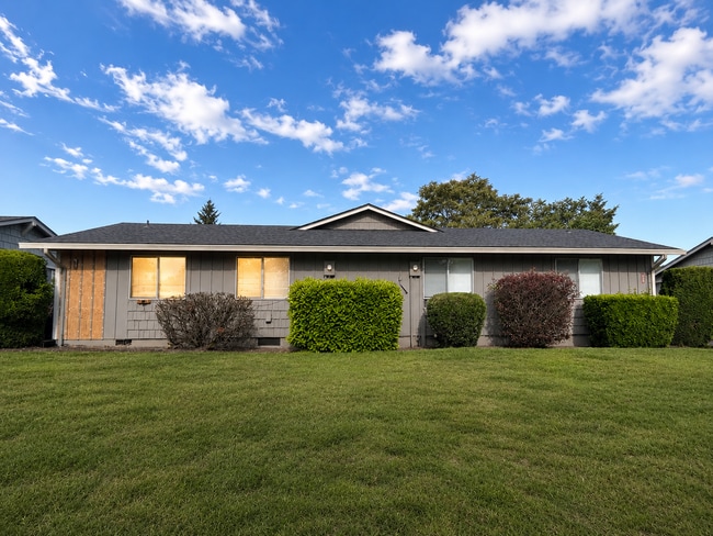 Building Photo - r1707se145thctvancouver Unit 1707