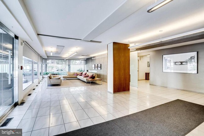 Photo - 1545 18th St NW Unit 403