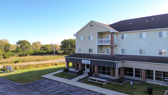 Leasing Office - The Landing Ames