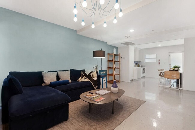 Photo - 250 Collins Ave Unidad ID1272093P
