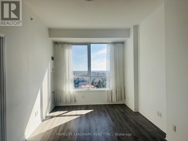 Photo - 11611 Yonge St Unit Ph02