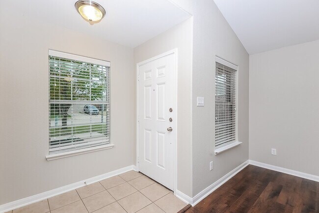 Photo - 629 Misty Mountain Dr