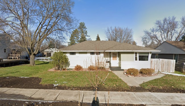 Building Photo - 3 Bed 2 Bath Home