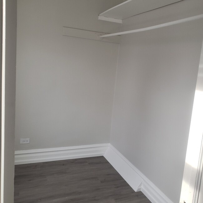 Photo - 36 W 103rd Pl