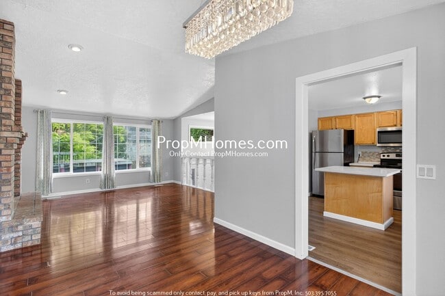 Photo - Secluded Nature Retreat: 4 Bedrooms!