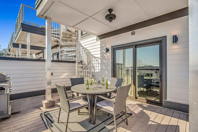 Photo - 2807 Delaware Ave Unit ID1051682P