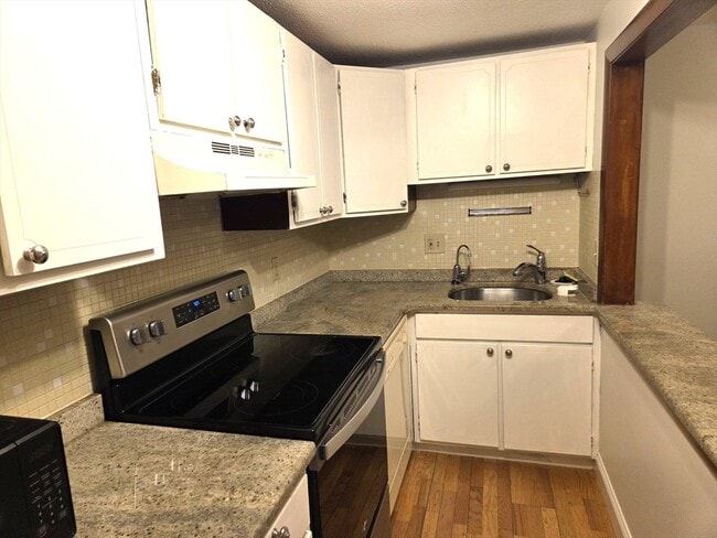 Photo - 586 Boston Post Rd E Unit 6