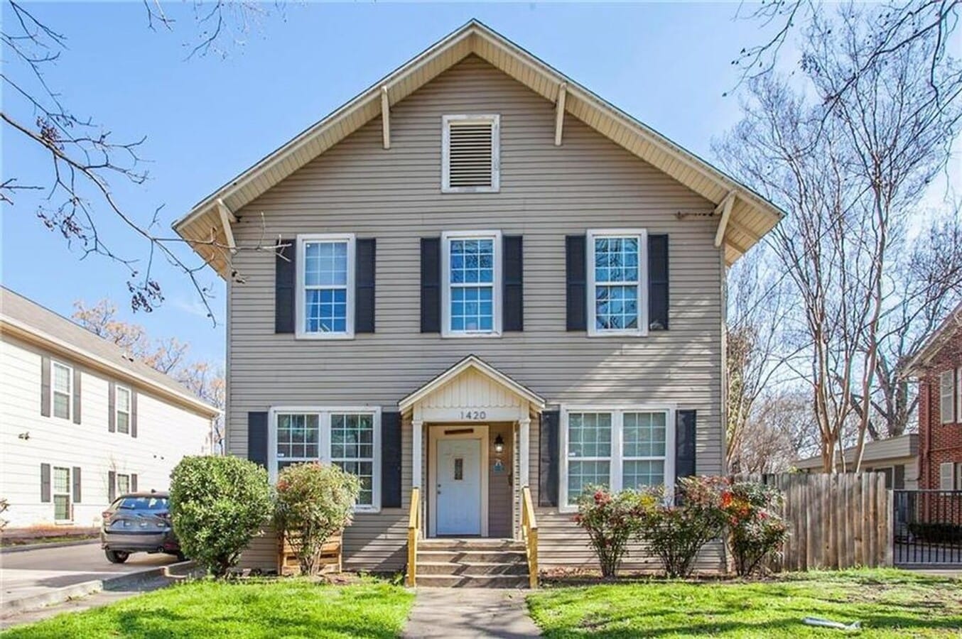 HUGE 7-Bedroom House Just Blocks from Campus! - HUGE 7-Bedroom House Just Blocks from Campus!