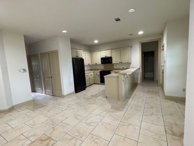 Photo - 9370 Boone Ave