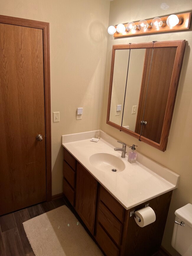 Photo - 195 Walnut St Unidad A
