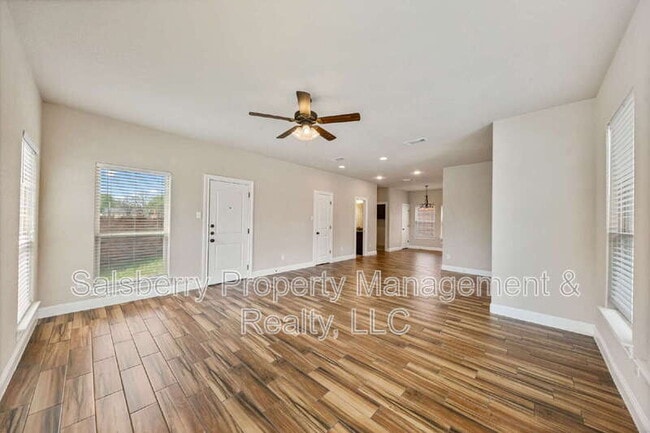 Photo - 4904 Ridglea Hills Ct