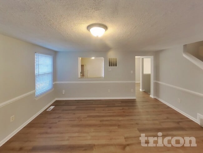 Photo - 2551 Log Mill Ct