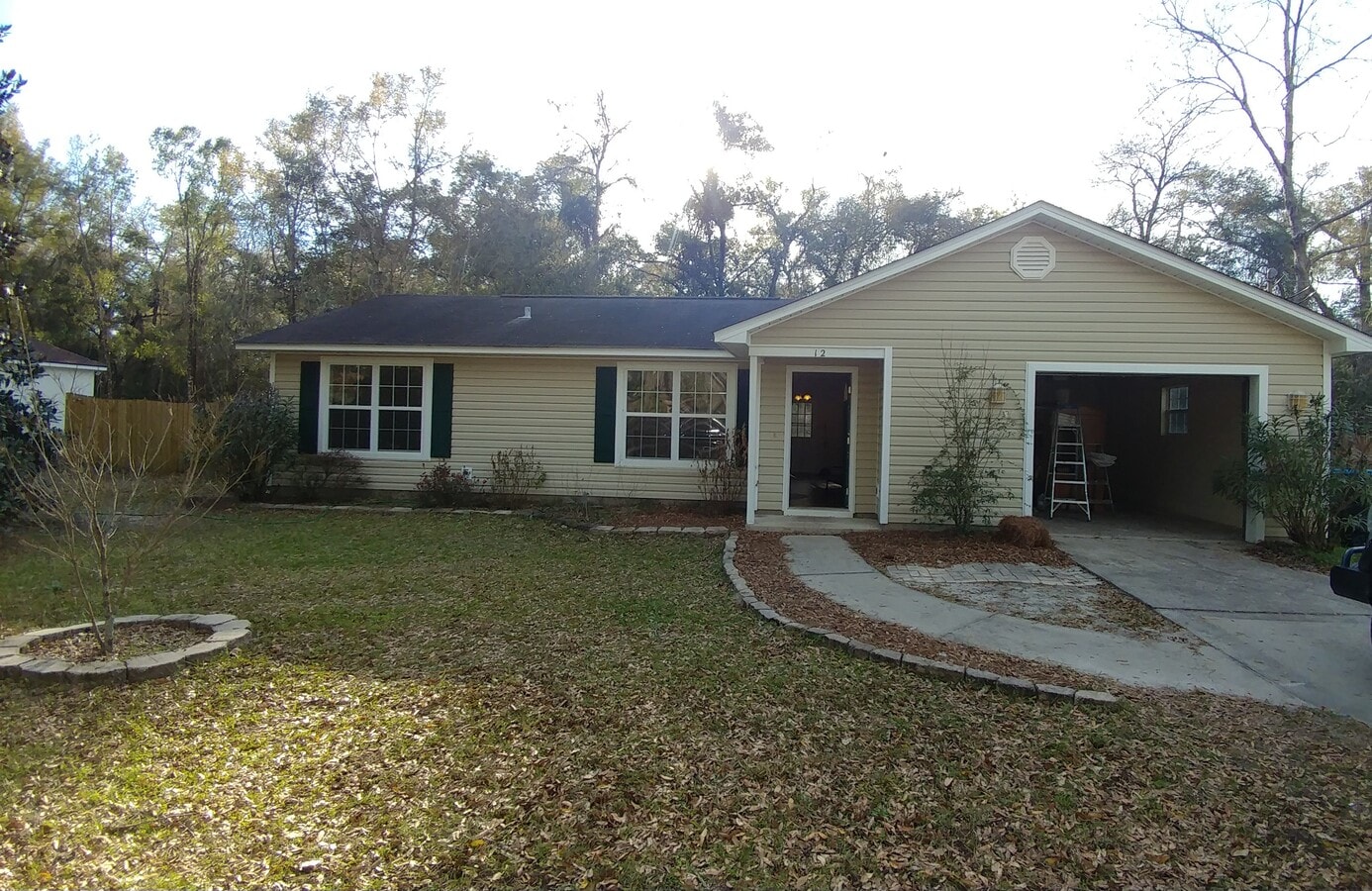 Photo - 12 Circle Dr