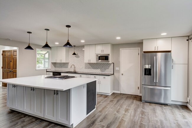 Photo - Spacious 3 Bedroom 2 Bath in desirable neighborhood