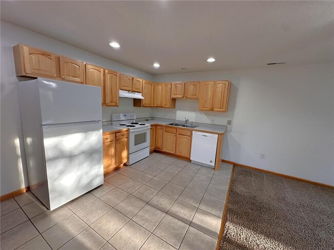 Photo - 1279 Pinewood Trail Unit #9