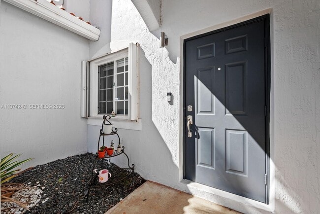 Photo - 930 SW 147th Ct