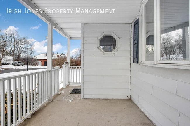 Photo - 301 Fayette Ave