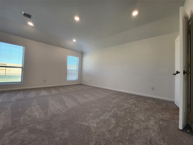 Photo - 2411 Lemon Grass Dr
