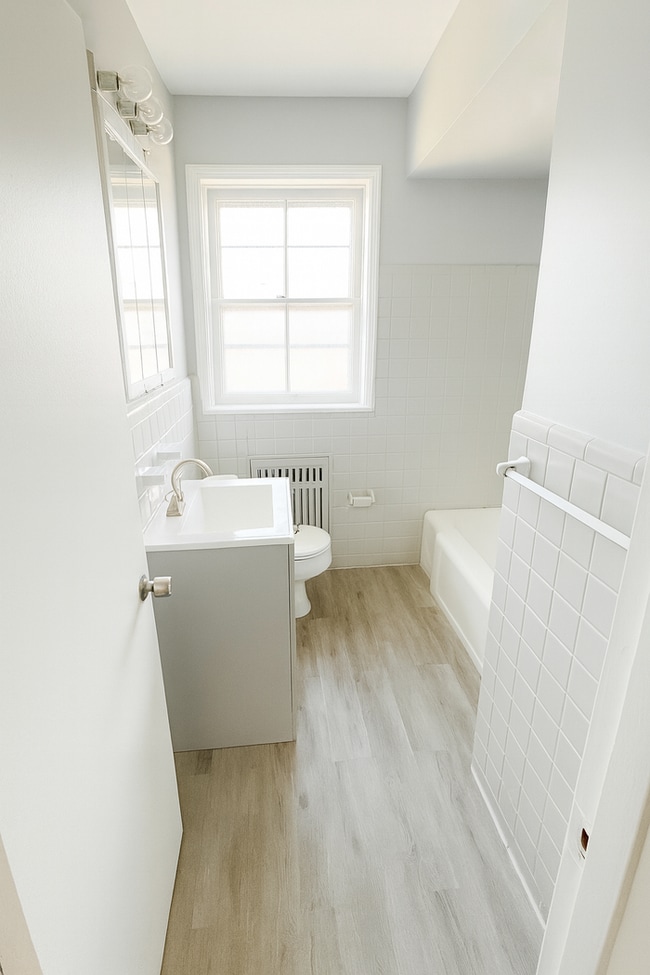 Photo - 8241 Delmar Blvd Unit 2W