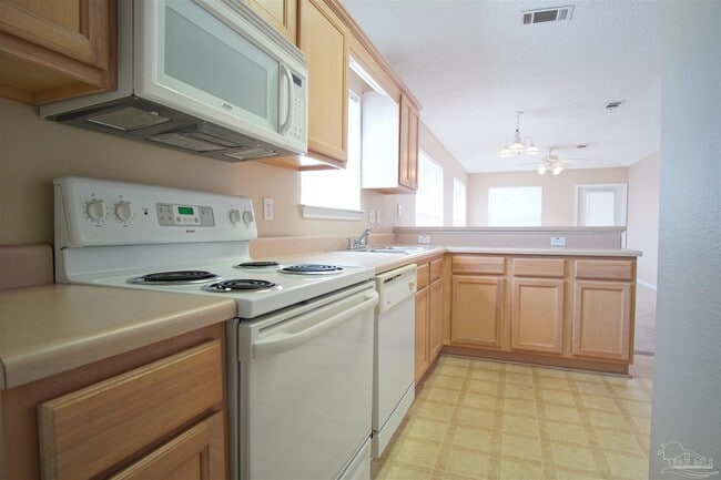 Photo - 8061 Stonebrook Dr