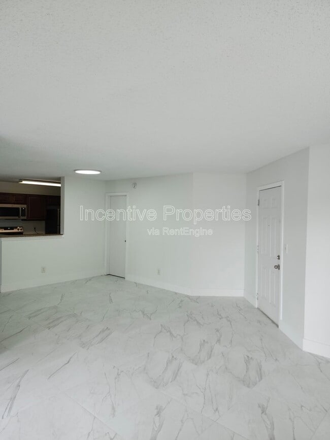 Photo - 2260 Cascades Blvd Unit 107