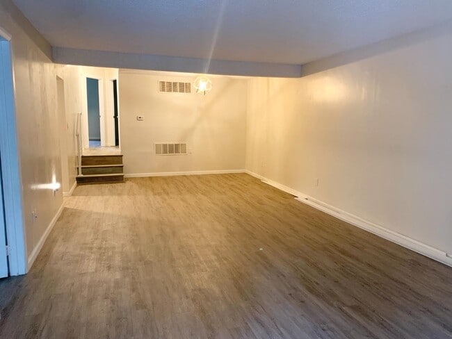 Photo - 130 View Ct