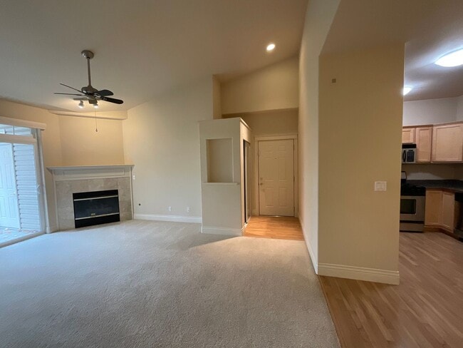 Photo - 2 bed, 2 bath Condo in Cordata - December ...