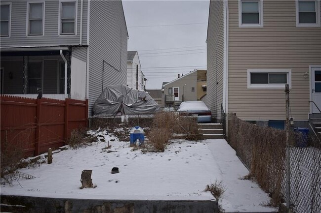 Photo - 426 Cedarville St