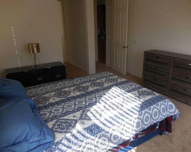 Photo - 62855 Kitetail Dr