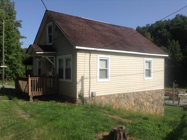 Photo - 2357 Collettsville Rd