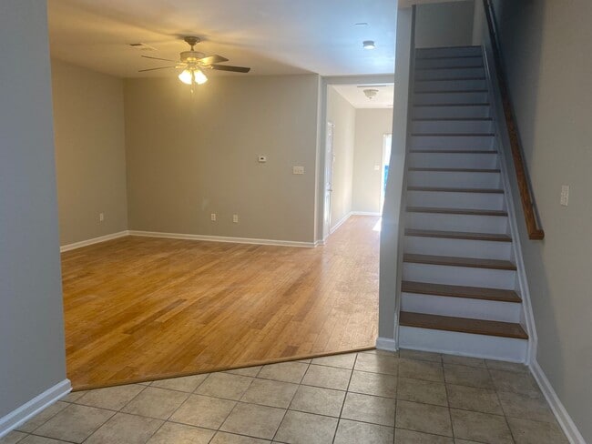 Photo - Townhome * Convenient to 1-20