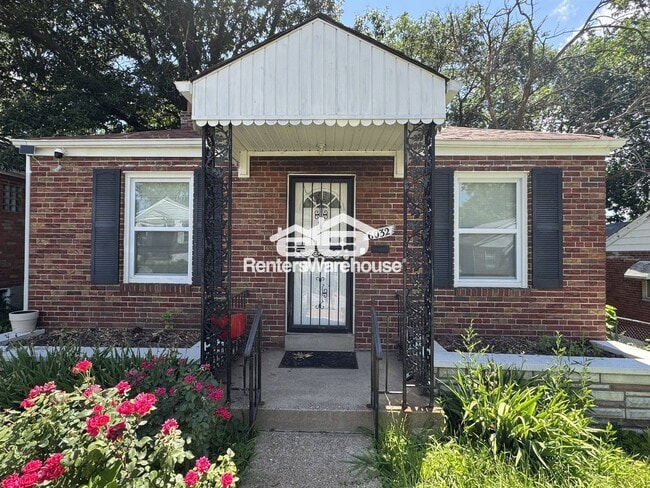 Photo - 6032 Margaretta Ave House