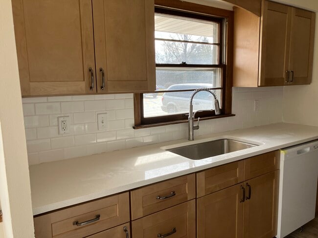 Photo - 3984 Owen Center Rd Unit 1