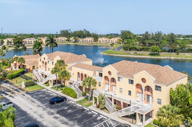 Photo - Villas At Lakeview