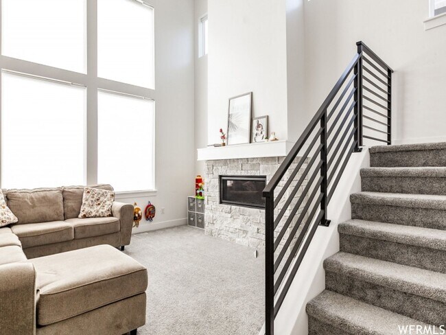 Photo - 198 N Eden Brook Way