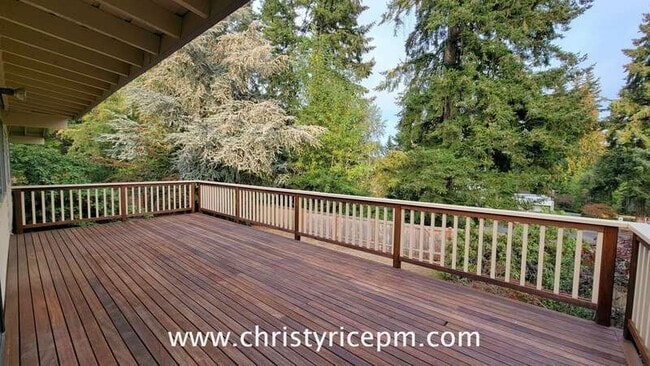 Photo - 820 172nd Ave NE
